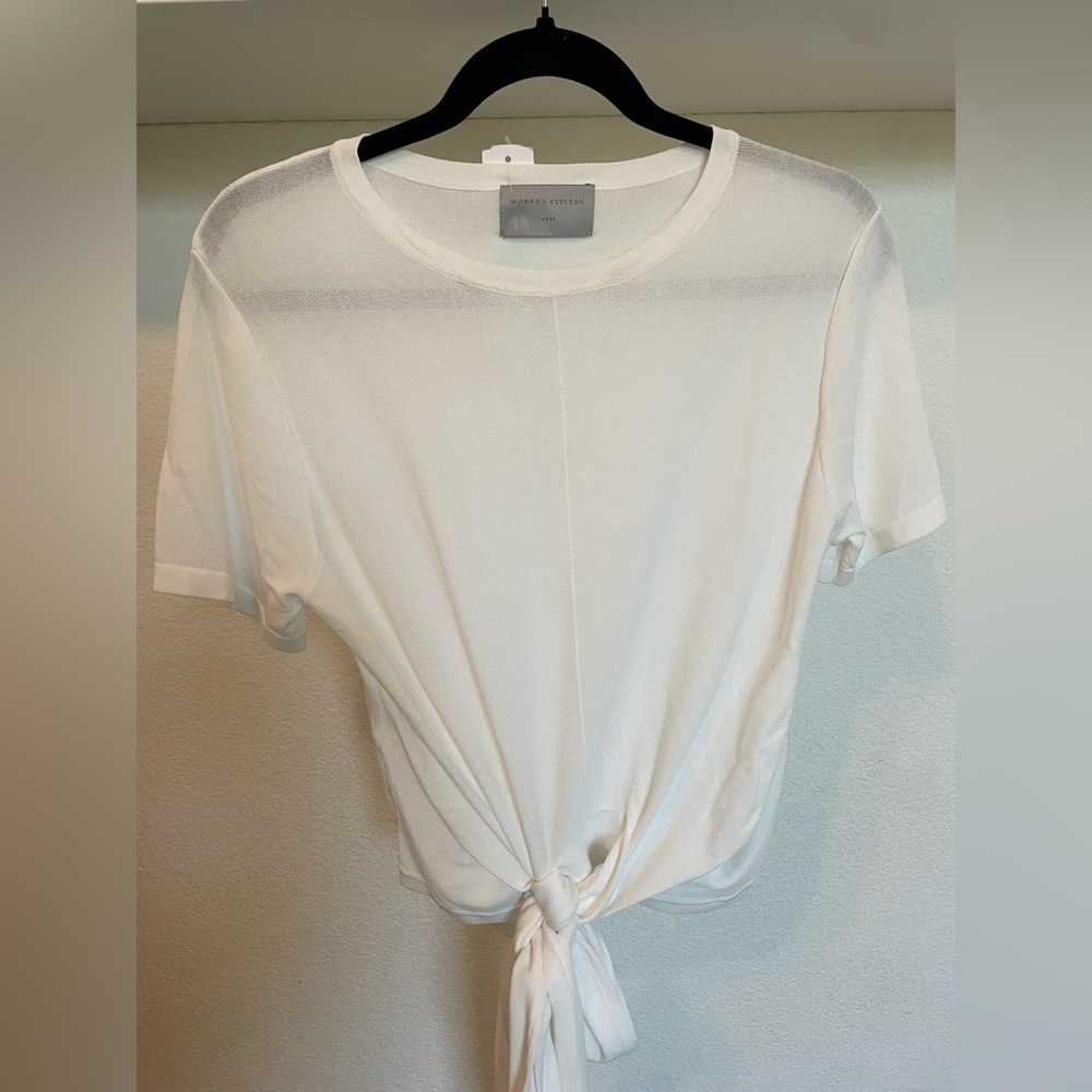 Modern Citizen white t-shirt with front tie